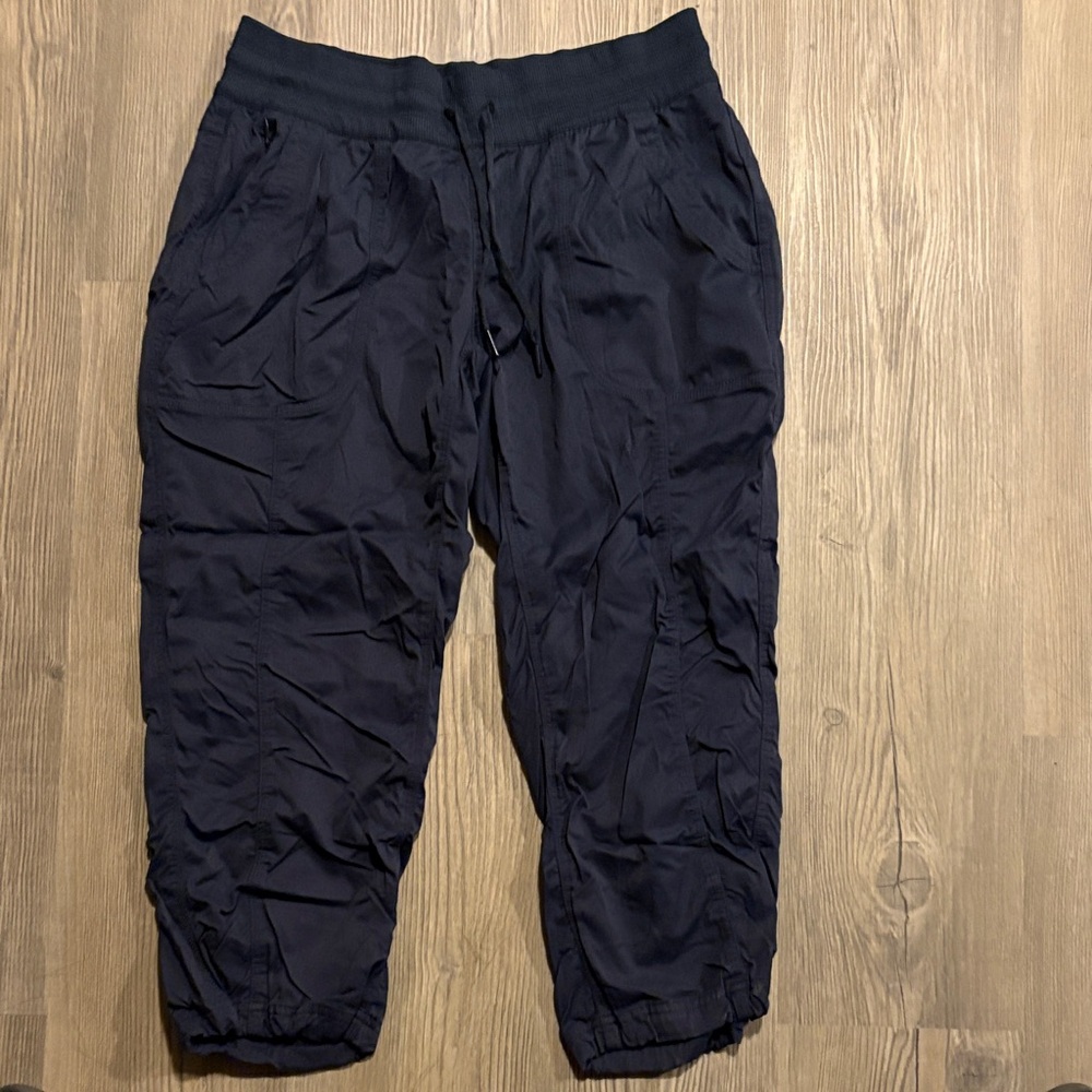 The North Face Women's Black Capris